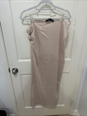 Beige Maxi Skirt with Side Flower Detail
